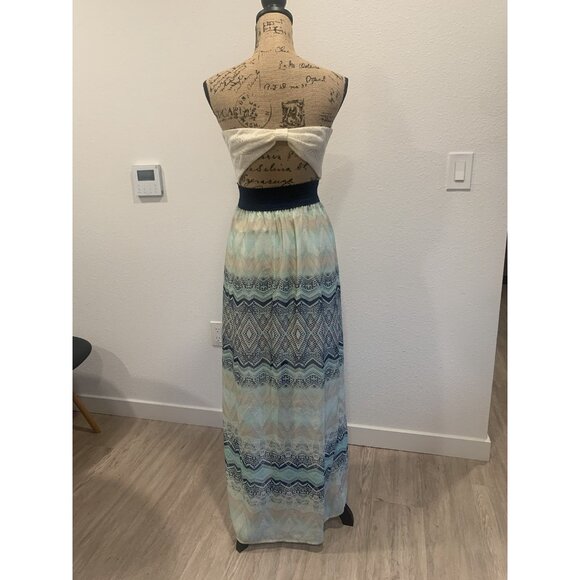 (F-164)Womens Strapless Maxi Dress  M Blue White Pattern Smocked Waist Summer - Picture 4 of 8